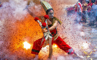 Fire confetti sword battle autumn - he free wallpaper