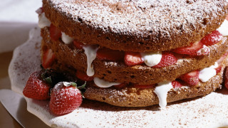 Strawberry cake berries powdered sugar - the plate free wallpaper