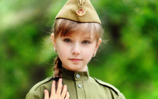 Little girl uniform smiling green - little free wallpaper for desktop