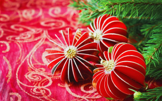 Red ornaments closeup blurry background - a table cloth free wallpaper