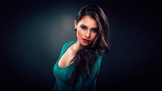 Woman longhair greentop posing portrait - a green top free wallpaper for desktop