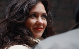 Woman smiling redlip longhair white - anna haifisch free wallpaper