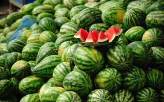 Watermelon slices market summer vibrancy - summer vibrancy free wallpaper