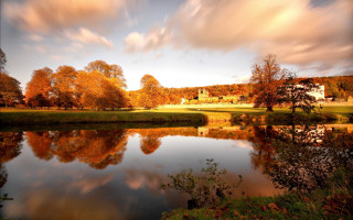 Lake trees clouds house autumn - a house in the distance free wallpaper