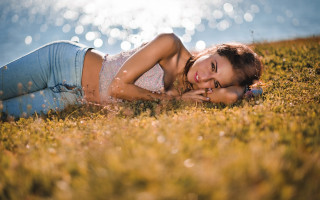 Woman grass water autumn bokeh - her hand free wallpaper