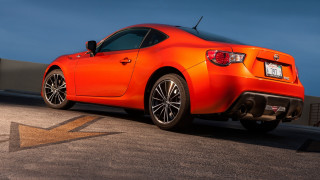 Bright orange sports car blue - orange sports car free wallpaper