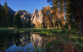 Lake mountains trees autumn sky 7 - a clear sky above free wallpaper