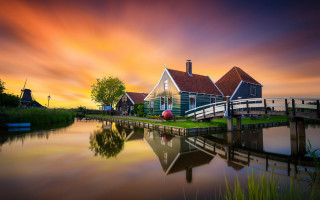 House water sunset boat impressionist - the water in front free wallpaper for desktop