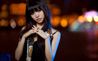 Woman longhair citynight portrait bokeh - chen chi free wallpaper