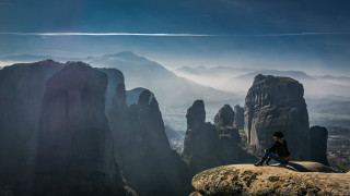 Mountain valley cliff rock sky - a valley below free wallpaper