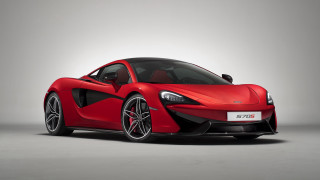 Red sports car studio rendering 5 - ultra high detail free wallpaper