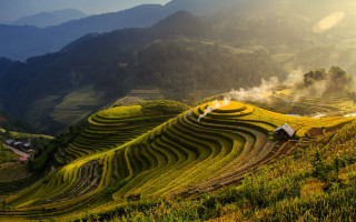 Rice field house mountain fog 2 - dai xi free wallpaper for desktop
