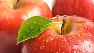 Apples water droplets leaf closeup - two apple free wallpaper