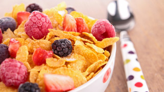 Cereal raspberries blueberries spoon napkin - delaunay free wallpaper