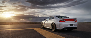 White car cloudy sky sunbeams - sunbeam free wallpaper