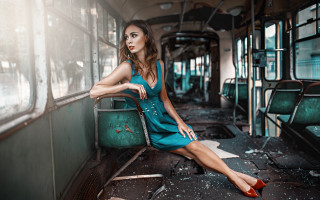 Woman blue dress train seat - the seat free wallpaper