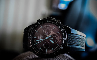 Watch macro minimalist product television - free technology wallpaper