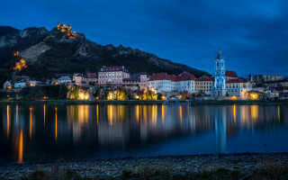 Heidelberg city lake night reflection - a church free wallpaper
