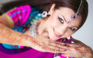 Woman henna arm tattoo smile - tattoo free wallpaper for desktop
