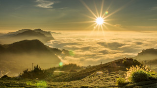 Sun mountain foggy valley crepuscular - over a mountain range free wallpaper for desktop