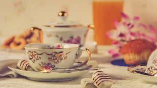 Table tea cups candy canes - top of a table free wallpaper for desktop