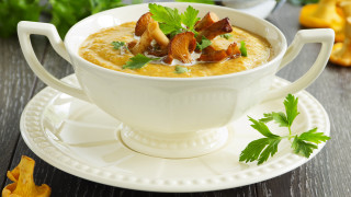 Soup parsley plate spoon food - a bowl of soup free wallpaper
