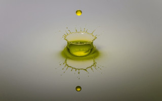 Liquid droplet green yellow mandelbrot - liquid free wallpaper