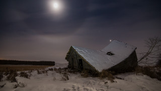 Snowy barn fullmoon darksky davidbegbie - david begbie free wallpaper
