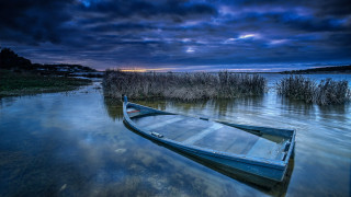 Dusk boat water city lights - dusk time free wallpaper for desktop