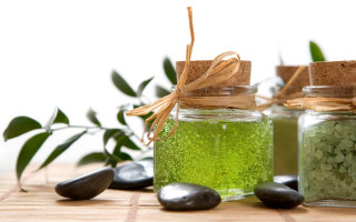 Green jars rocks plant ribbon - a plant free wallpaper