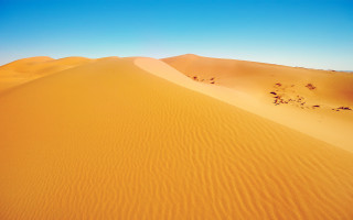 Large sand dune blue sky 6 - a few footprint free wallpaper for desktop