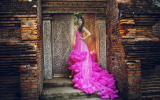 Pink dress woman doorway flower - her hair and a flower free wallpaper for desktop