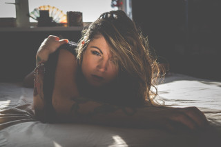 Woman bed ferriswheel backlighting tattoo - a tattoo free wallpaper for desktop