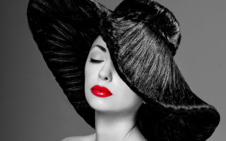 Woman blackhat redlipstick windblown hair - red lipstick free wallpaper