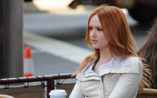 Red haired woman coffee bench - red hair free wallpaper