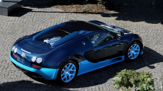Blue bugatti cobblestone street city - a blue bugatti free wallpaper for desktop