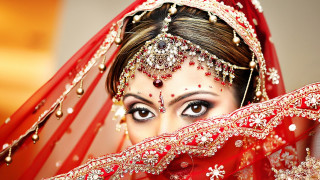 Woman red veil makeup jewelry - the camera free wallpaper for desktop