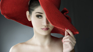 Red hat scarf fashion portrait - a red scarf free wallpaper for desktop