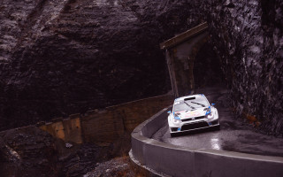 Mountain tunnel car city lights - the mountain free wallpaper