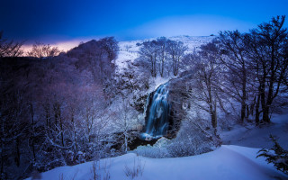 Waterfall snowy forest night blue - a blue sky above free wallpaper