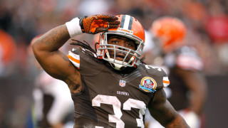 Heroic football player stadium smoke - his head in his hands free wallpaper