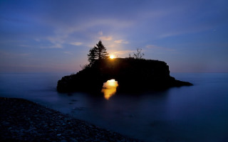 Small island tree sunset clouds - a small island free wallpaper for desktop