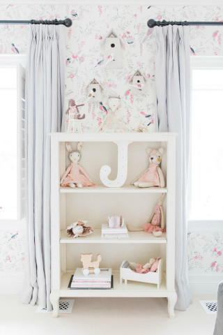 White book shelf pink white - soft free wallpaper for mobile