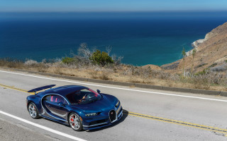 Bugatti ocean road panfuture beach - a view of the ocean in the background free wallpaper