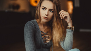 Eszter mattioni blonde blue eyes 4 - a watch free wallpaper