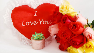 Red heart roses vase flower - it next free wallpaper for desktop