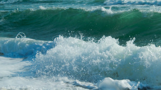 Ocean waves shore boat person - the shore free wallpaper