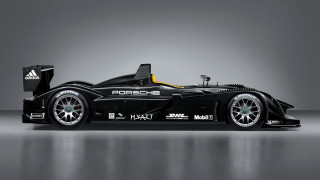 Racecar yellow stripe black background - a yellow stripe free wallpaper