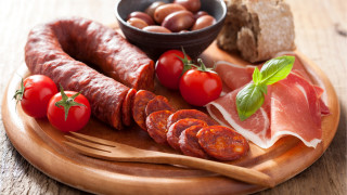 Wooden plate meat vegetables olives - a wooden plate free wallpaper