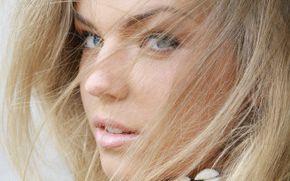 Woman blonde white shirt tie - tie free wallpaper